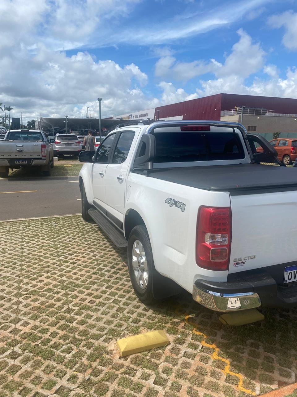 011e12ca-de75-4fed-9e53-32fdf51dfb98